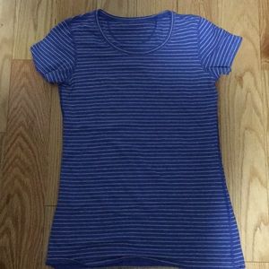 lululemon blue and white striped T shirt